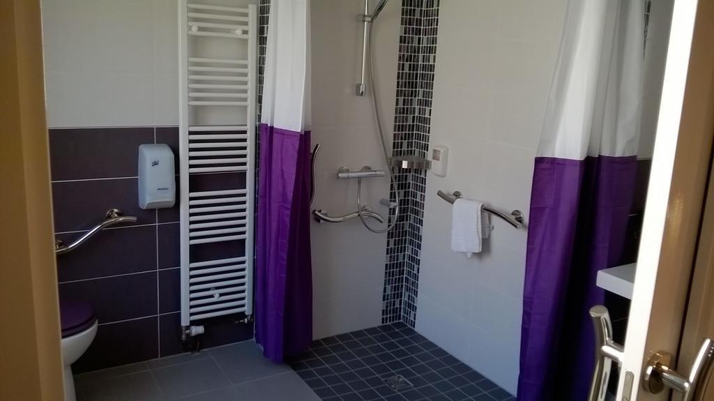 Contact Hotel Du Cerf Château-Gontier Zimmer foto